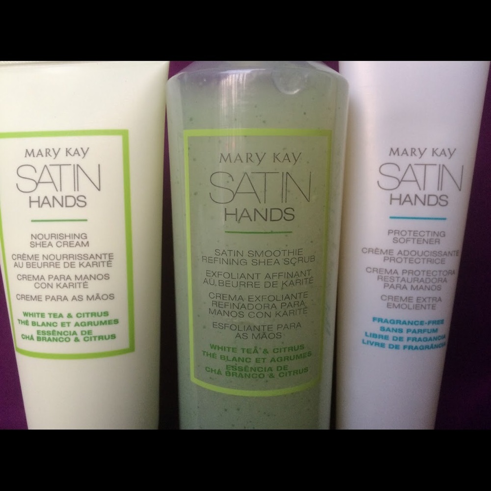 Satin hands set Mary Kay